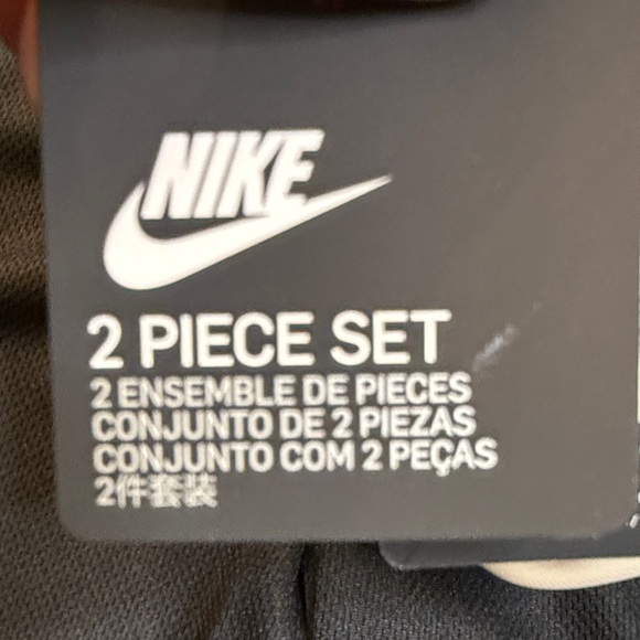 Nike Kids' Beige and Black Set - Picture 3 of 4